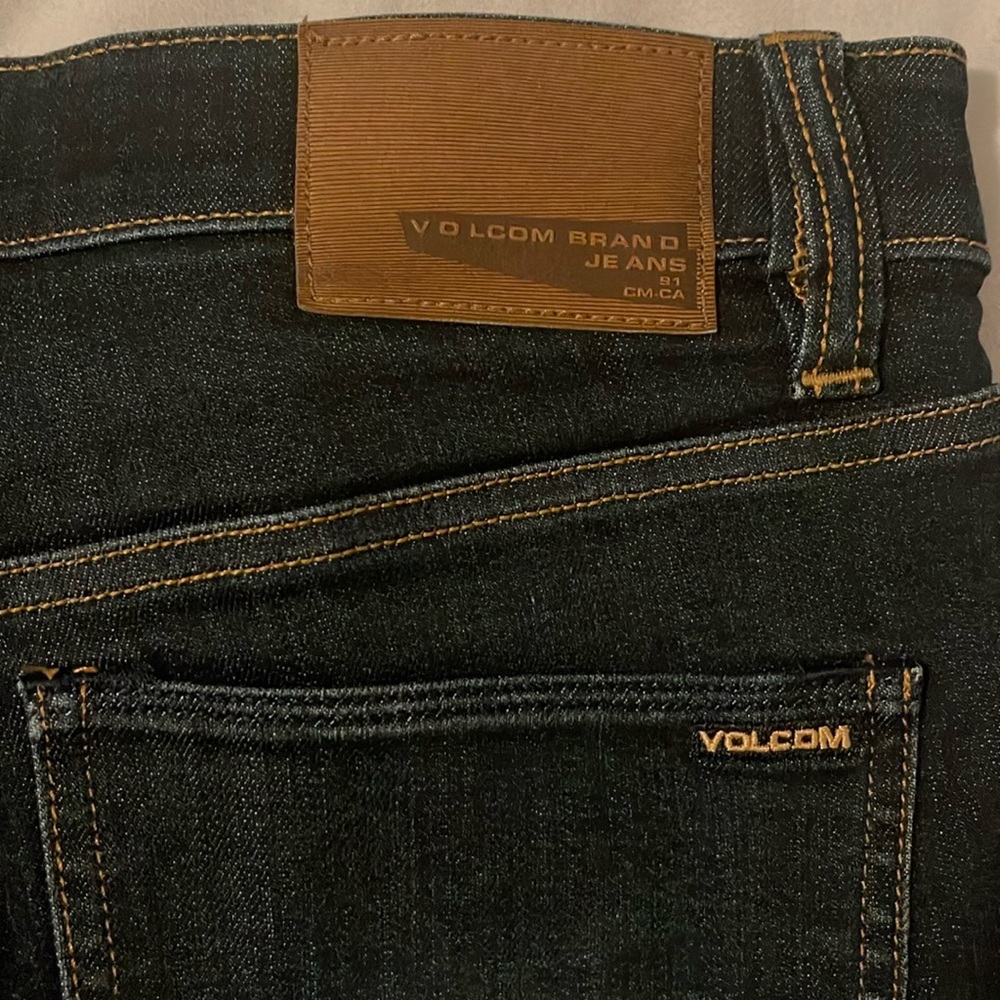Men’s blue Volcom jeans